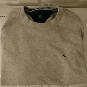Tommy Holfiger Sweater